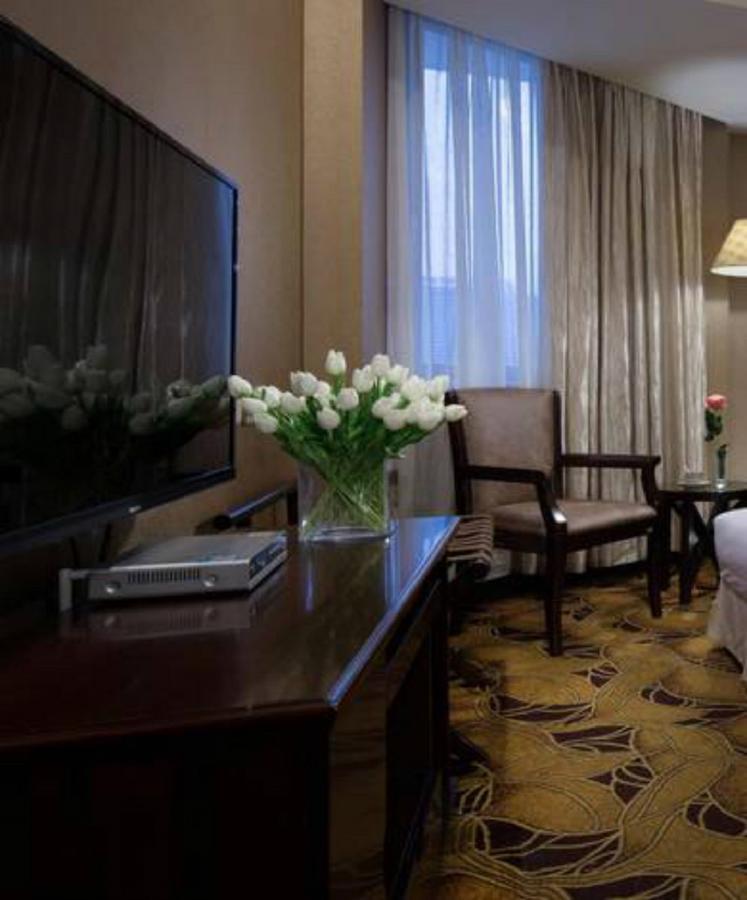 Wanxing Hotel Chao Yang Square Branch Nanning Exterior photo